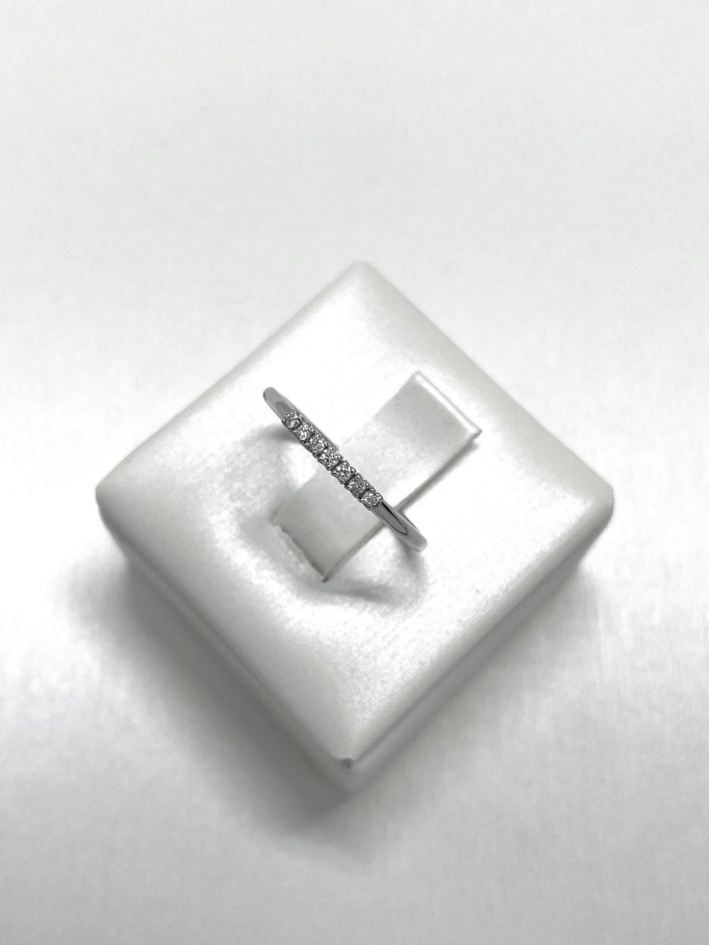 Anello Riviere oro bianco