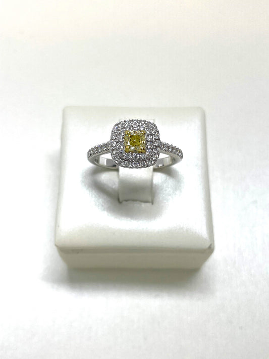 Anello Solitario Diamante Fancy