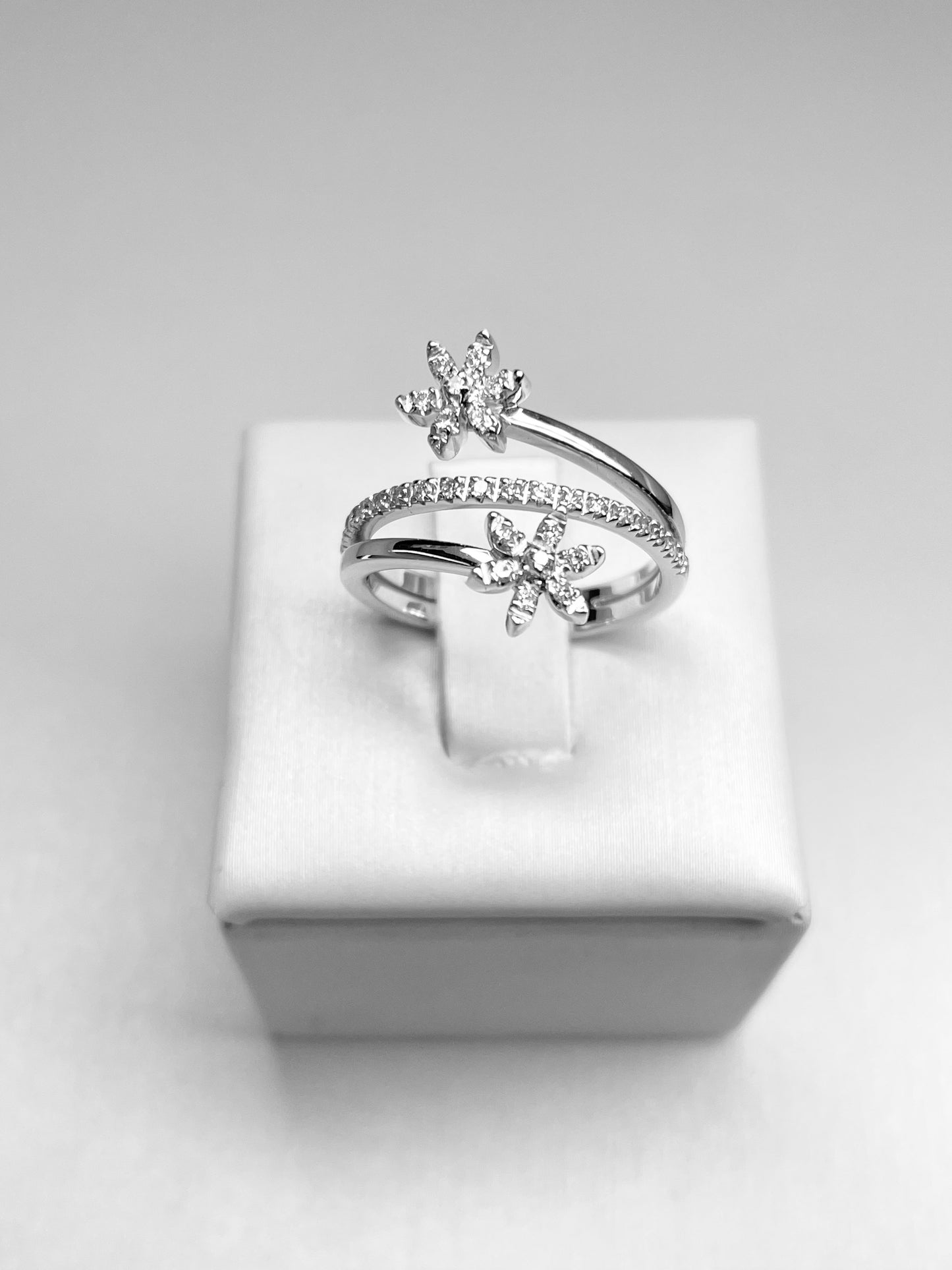 Anello Contrariè con Diamanti