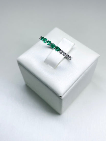 Anello Fascia con Smeraldi e Diamanti