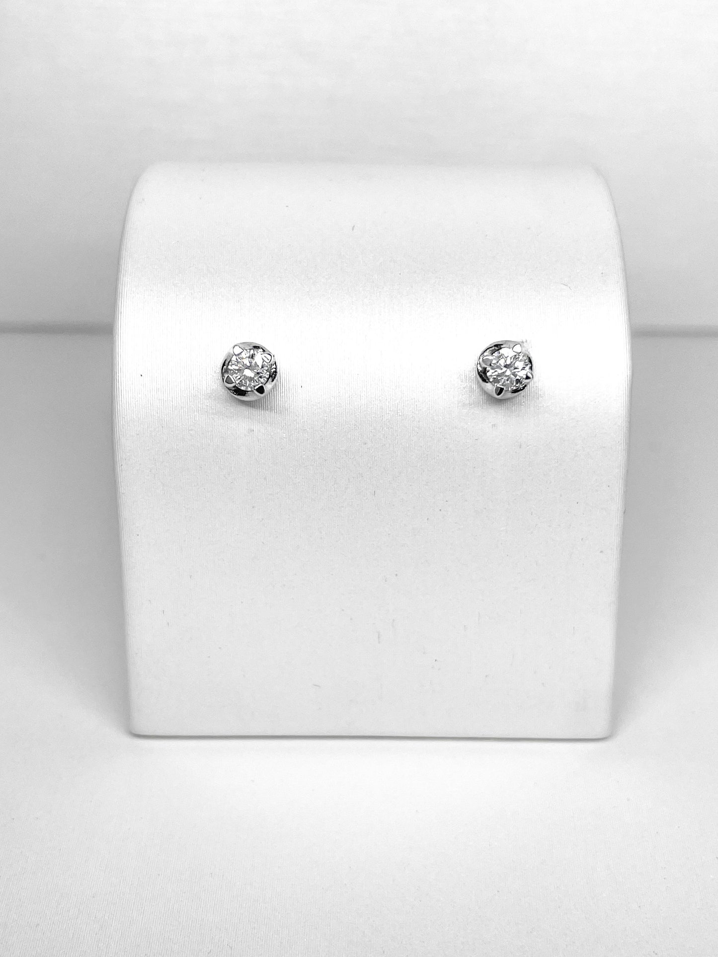 Orecchini Punto Luce con Diamanti