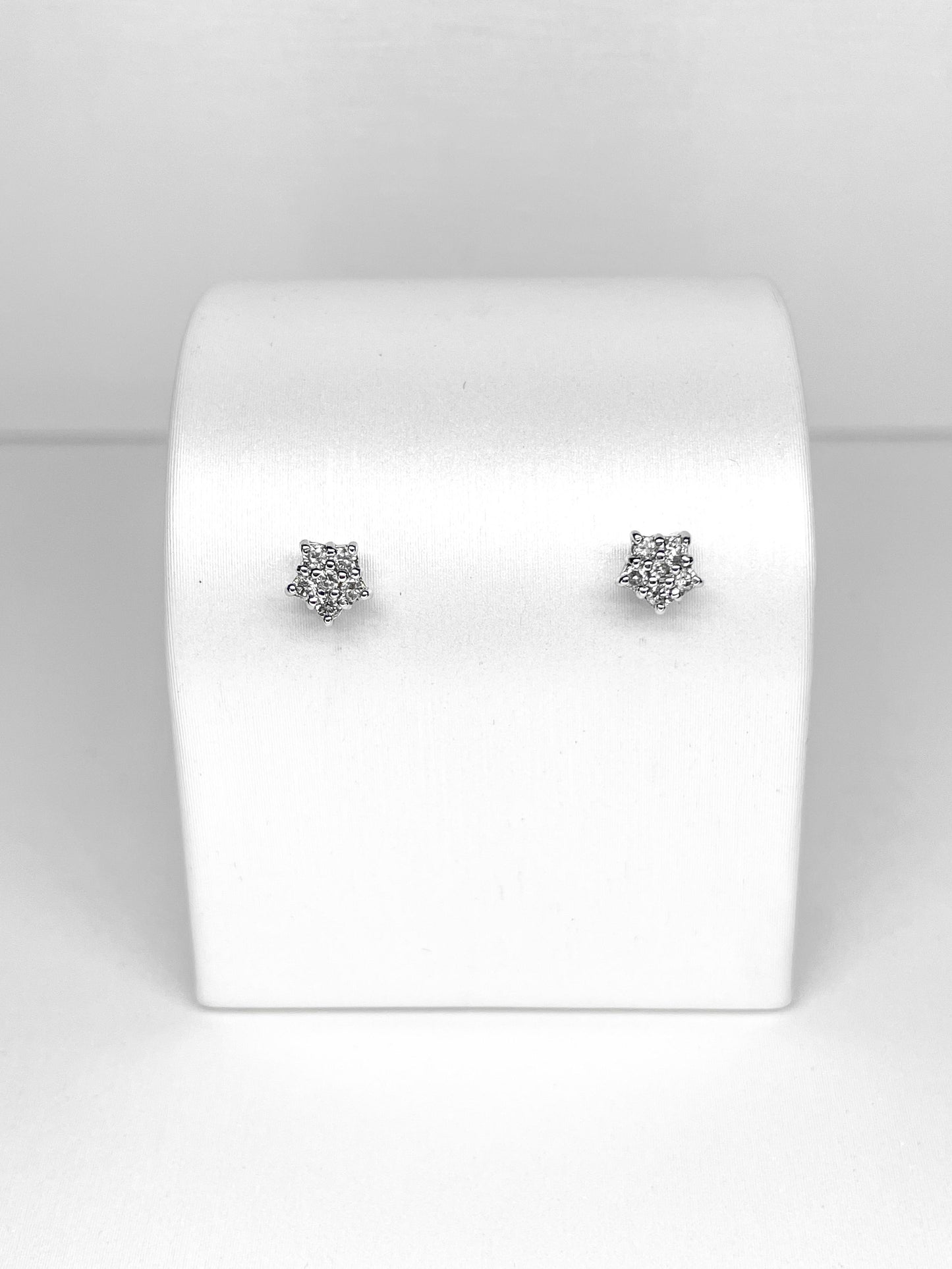 Orecchini Perno con Diamanti Naturali