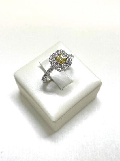 Anello Solitario Diamante Fancy