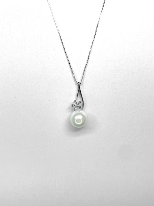 Pendente in Oro Bianco con Perla di Fiume e Diamanti